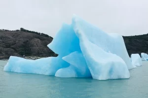 トド・グラシアレス氷河クルーズ